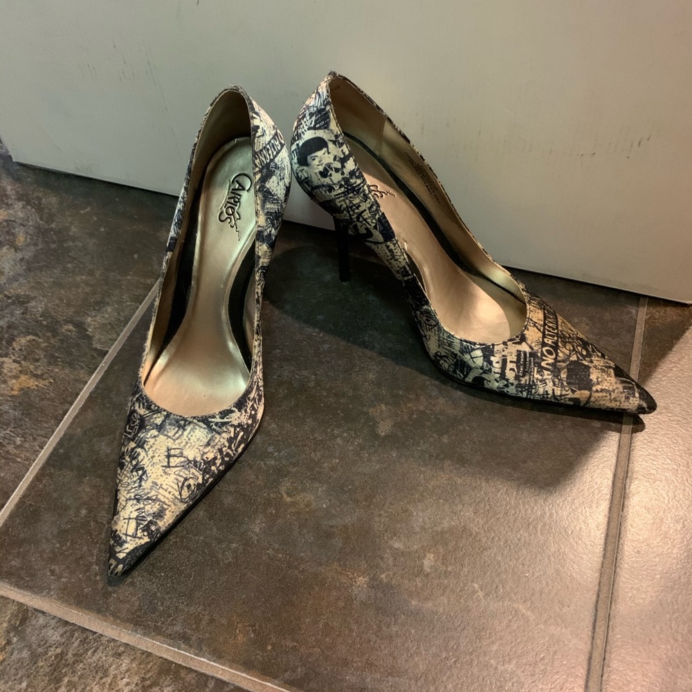 Carlos by Carlos Santana Navy/Gold Graffiti Pump